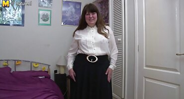 sex viet Carmela ly hợp quan hệ tình dục với nhân viên mát-xa có vòi phimsexsub nước lên đến đầu gối của cô.