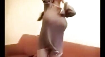 sex u40 vn Người phụ nữ mũm sex sinh viên mĩm loại bỏ tits.